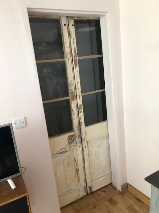 Apartamento Beautiful, Well Positioned Flat In Clifton Wood Bristol Exterior foto