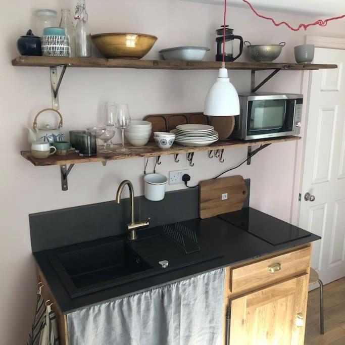 Apartamento Beautiful, Well Positioned Flat In Clifton Wood Bristol Exterior foto